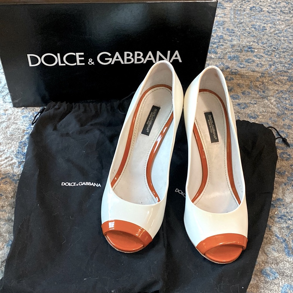 Dolce & Gabbana patent leather peep toe pumps